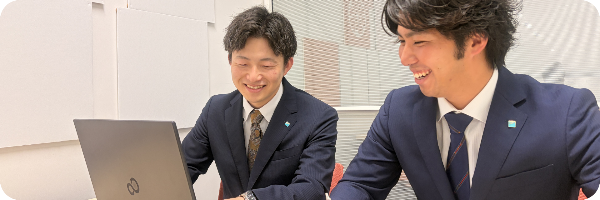 スタッフの働く姿